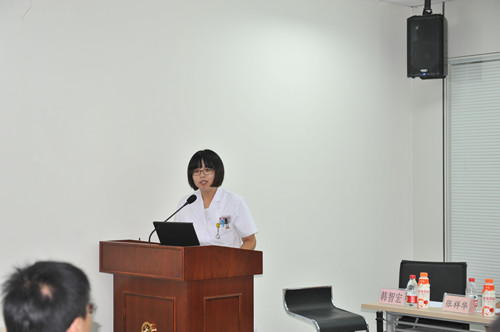 内分泌科的冯楠博士发言