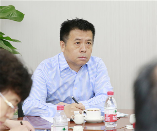 雷海超1.jpg 雷海超1.jpg