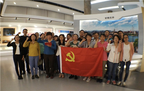 微信图片_20180929153703_副本.jpg