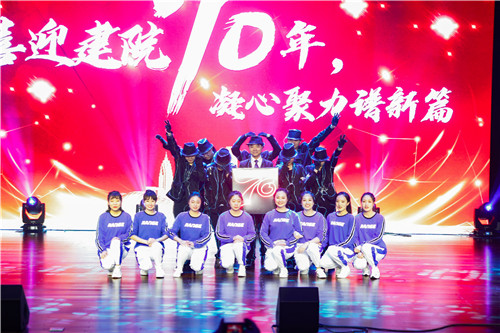 天天向上.jpg