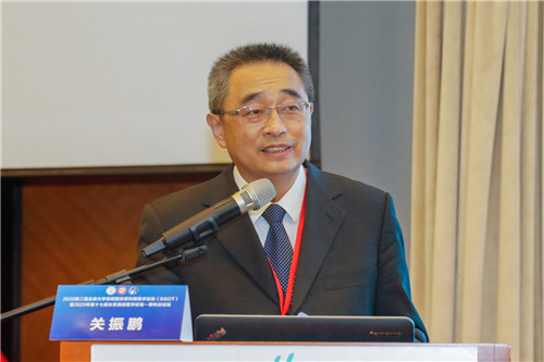 关振鹏_副本.jpg