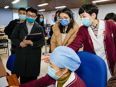 国家卫健委调研北京大学首钢医院医联体建设工作.jpg