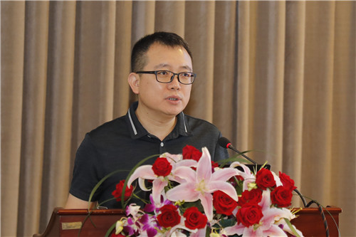 陈亮_副本.jpg 陈亮_副本.jpg