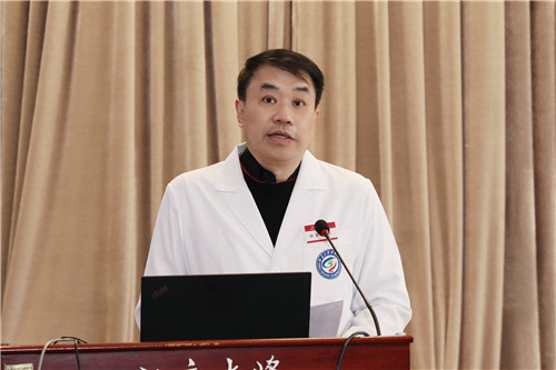 顾晋国自然.jpg