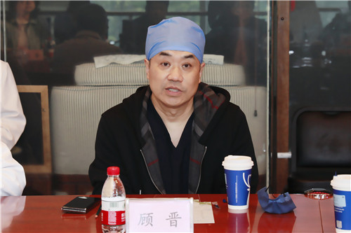 顾晋_副本.jpg