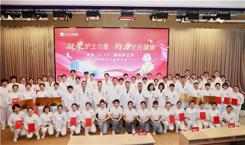 合影_终_副本.jpg