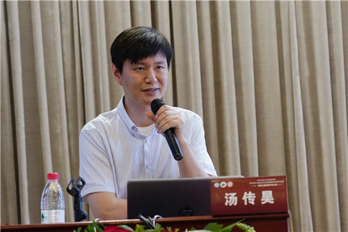 汤传昊_副本.jpg 汤传昊_副本.jpg