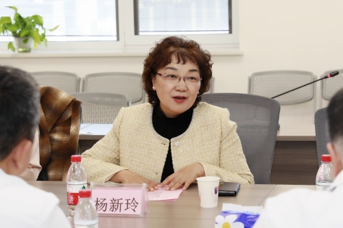 杨新玲_副本_1.jpg