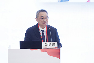 2-关振鹏.jpg