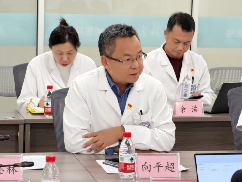 向平超 (1).jpg 向平超 (1).jpg