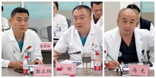 领导拼图_副本.jpg 领导拼图_副本.jpg