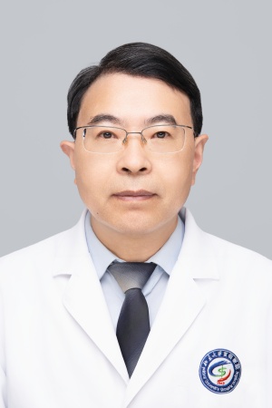 杨德圣医生照片