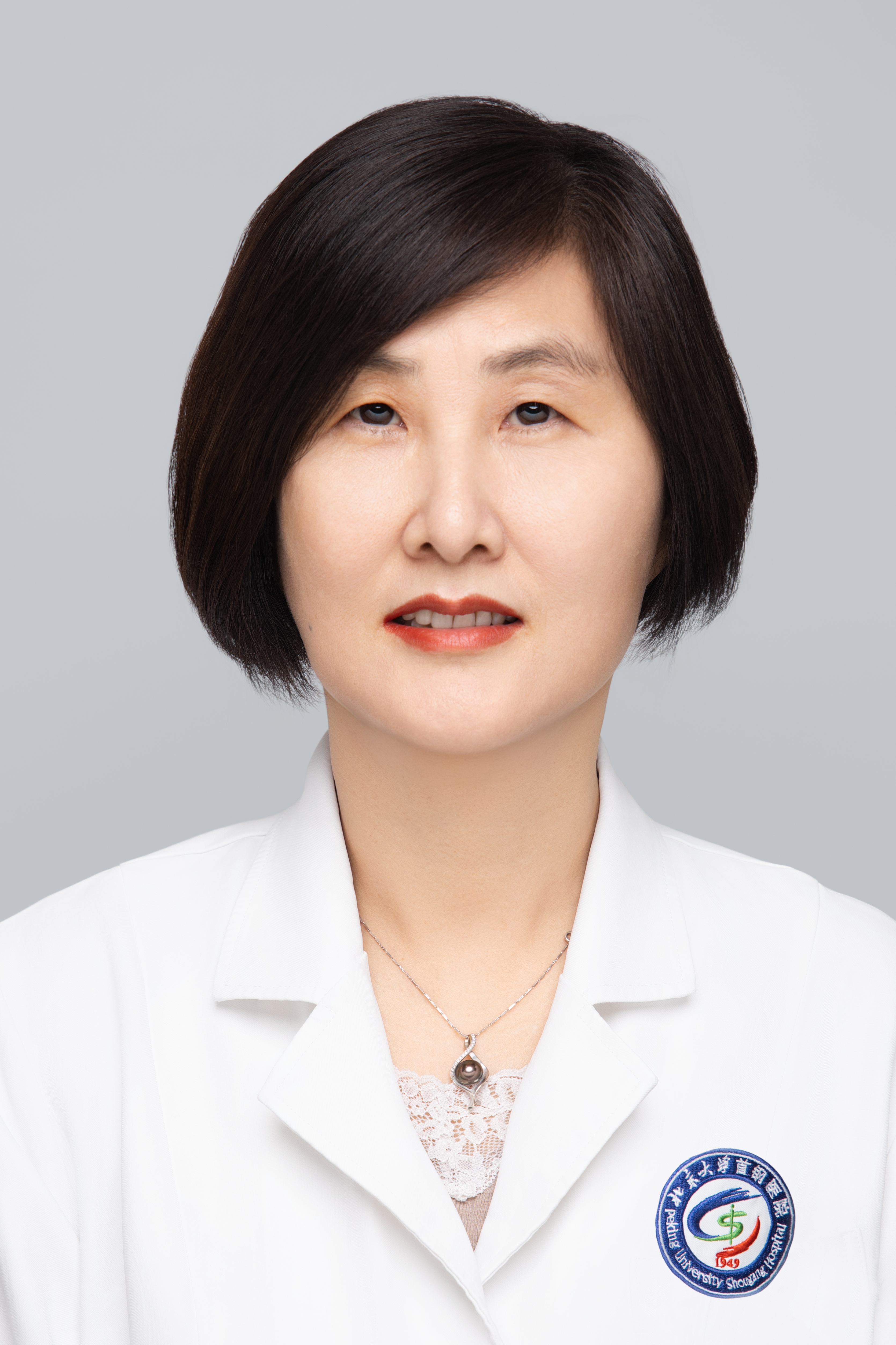 郝龙英医生照片