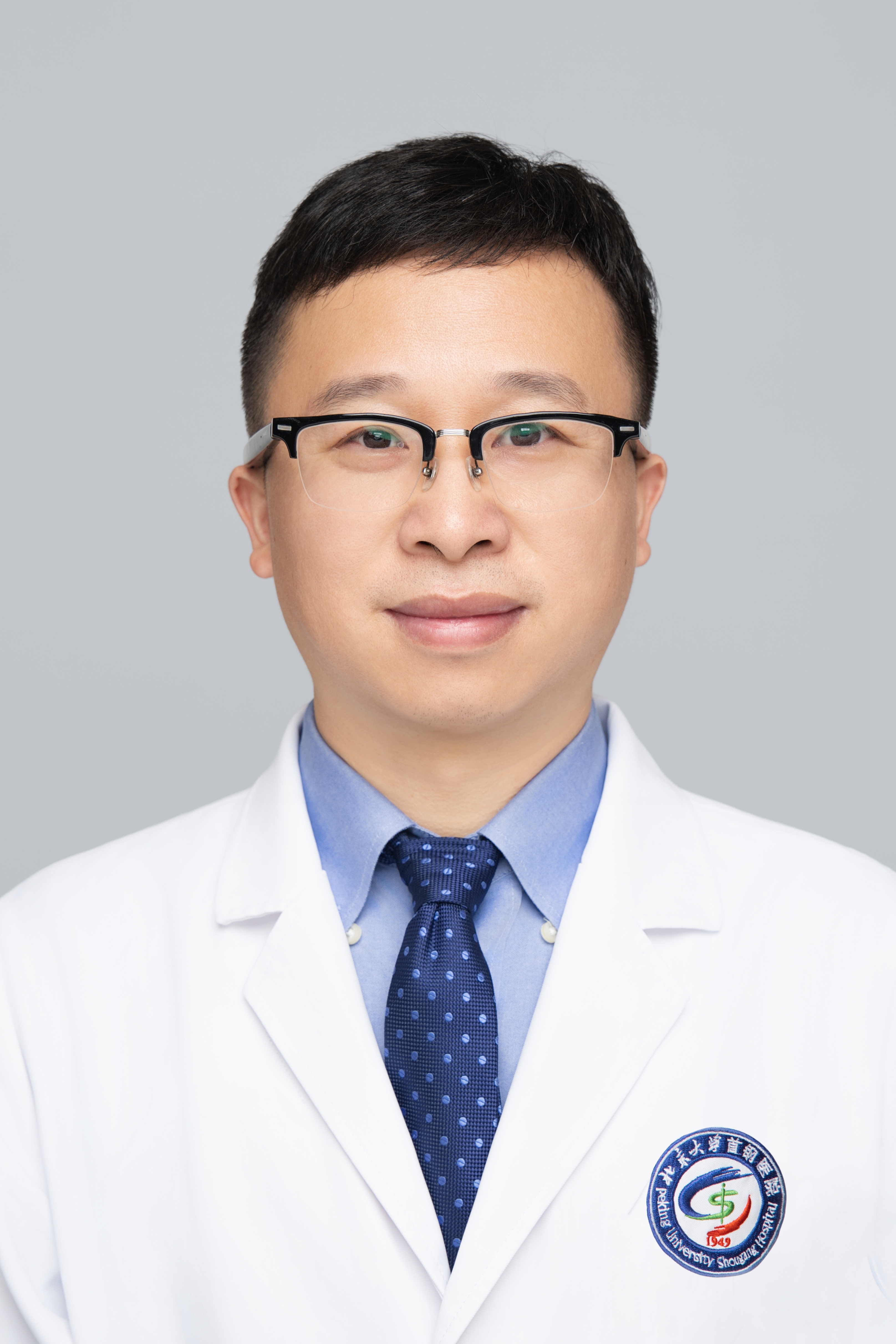 欧阳四民医生照片