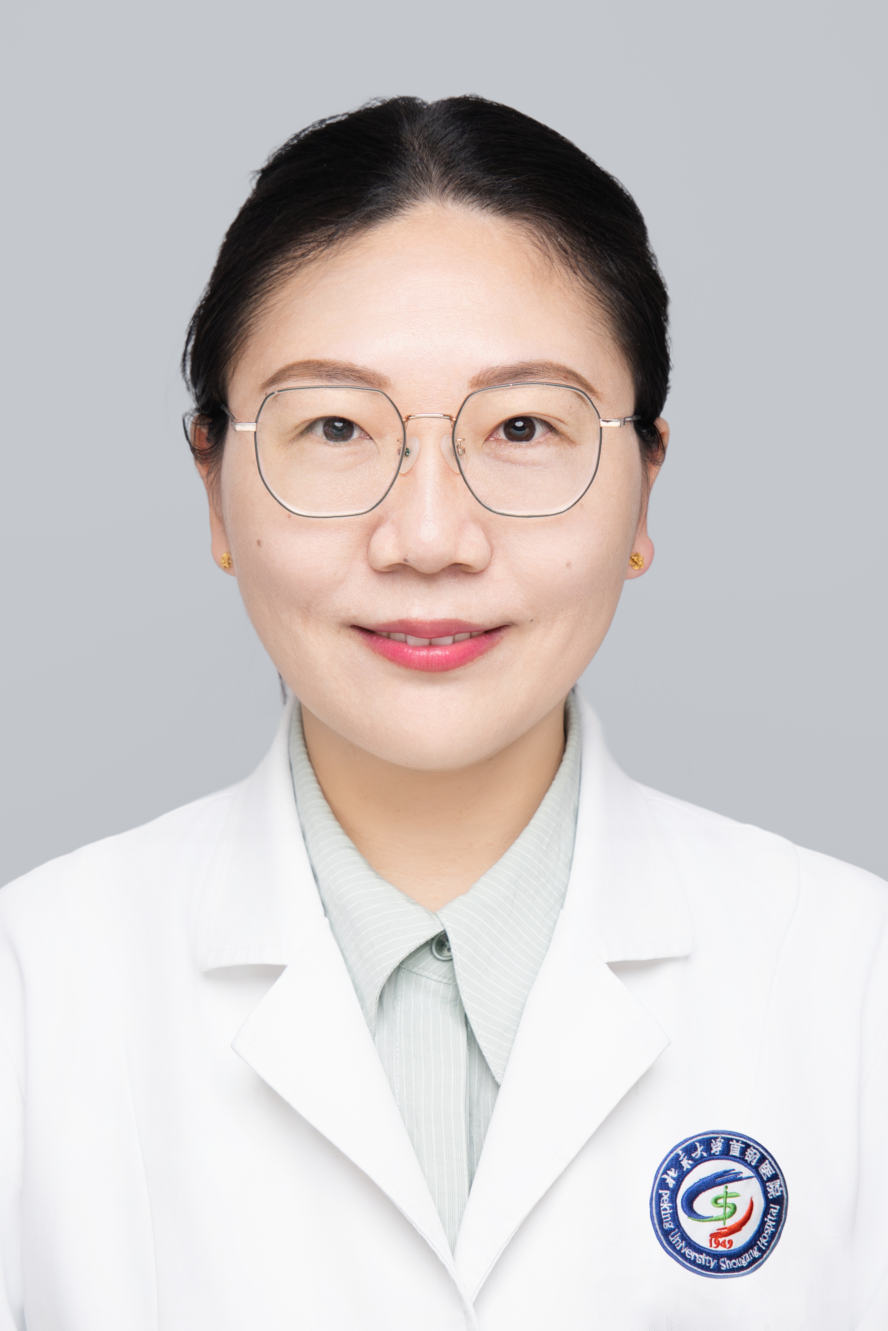 李芸芸医生照片