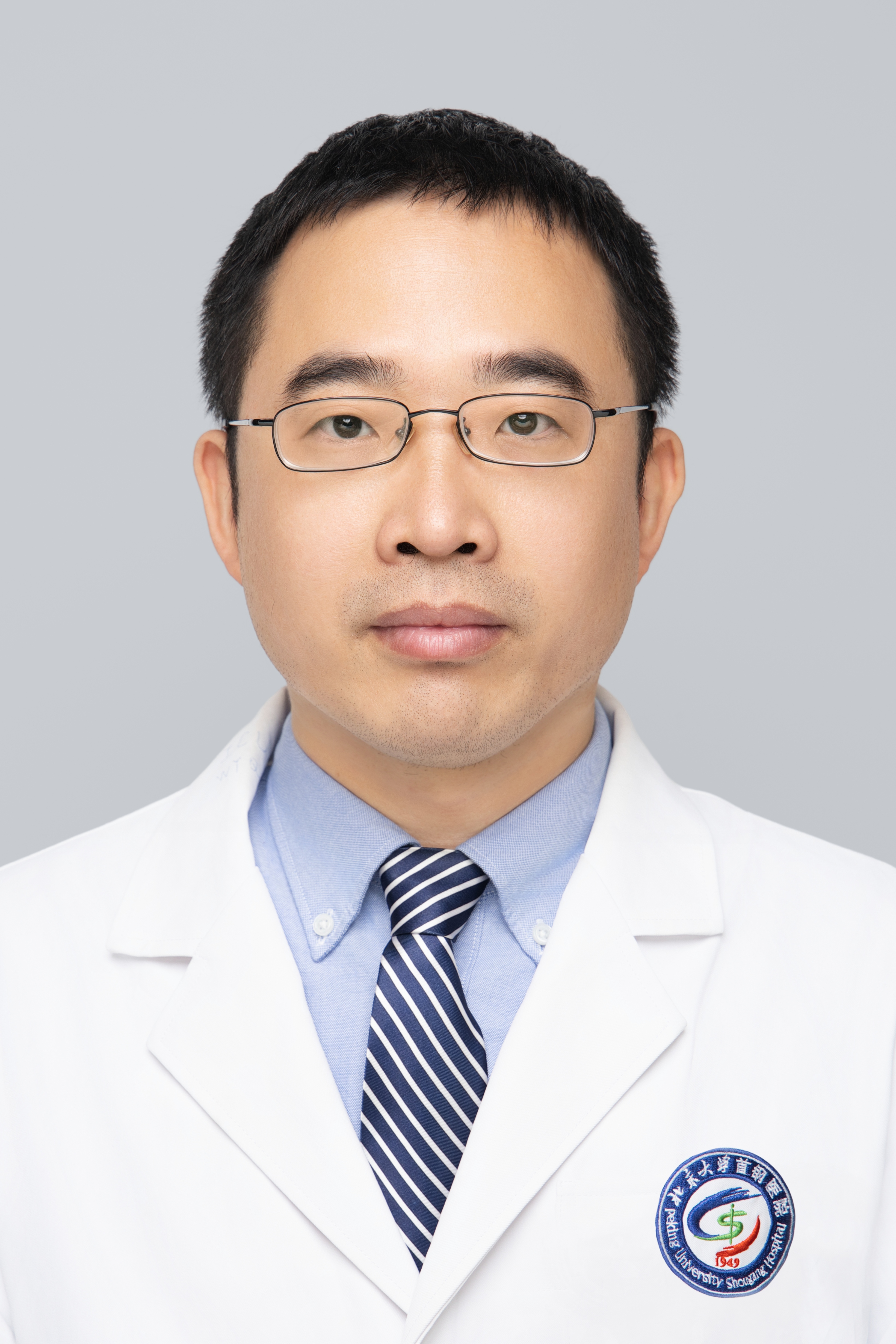 王彦强医生照片